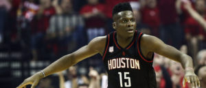 NBA – Rockets : Clint Capela ciblé par les Suns