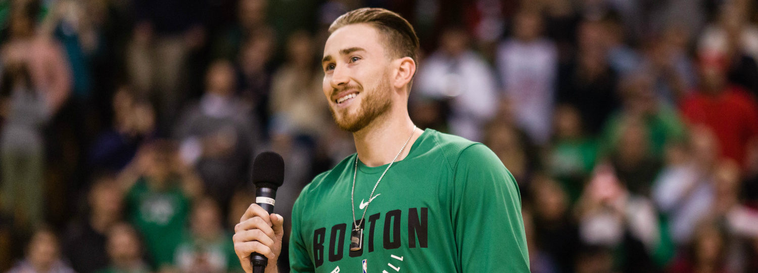 Gordon Hayward s'exprime devant le public