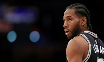 NBA – Le package idéal des Sixers pour acquérir Kawhi Leonard