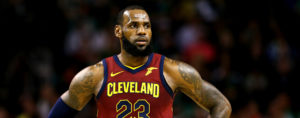NBA – LeBron James signe un énorme triple-double malgré la défaite des Cavs