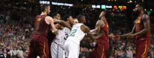 NBA – Ça a chauffé entre Marcus Smart et J.R. Smith !