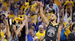 NBA – Les Warriors écrasent les Rockets grâce à un Stephen Curry en feu !