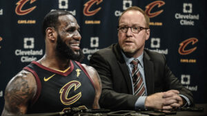 NBA – L’ex GM des Cavs et « la longueur d’avance » des 76ers dans le dossier LeBron James