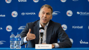 NBA – Le poste de Bryan Colangelo plus que jamais en danger