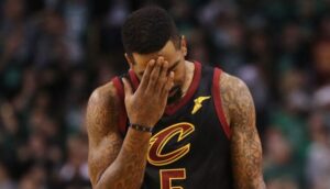 NBA – Trollé à propos de LeBron, JR Smith rage et perd son calme
