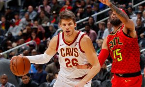 NBA – Kyle Korver est courtisé par trois franchises