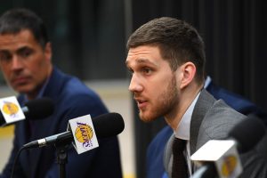 NBA – Les Lakers signent un autre rookie