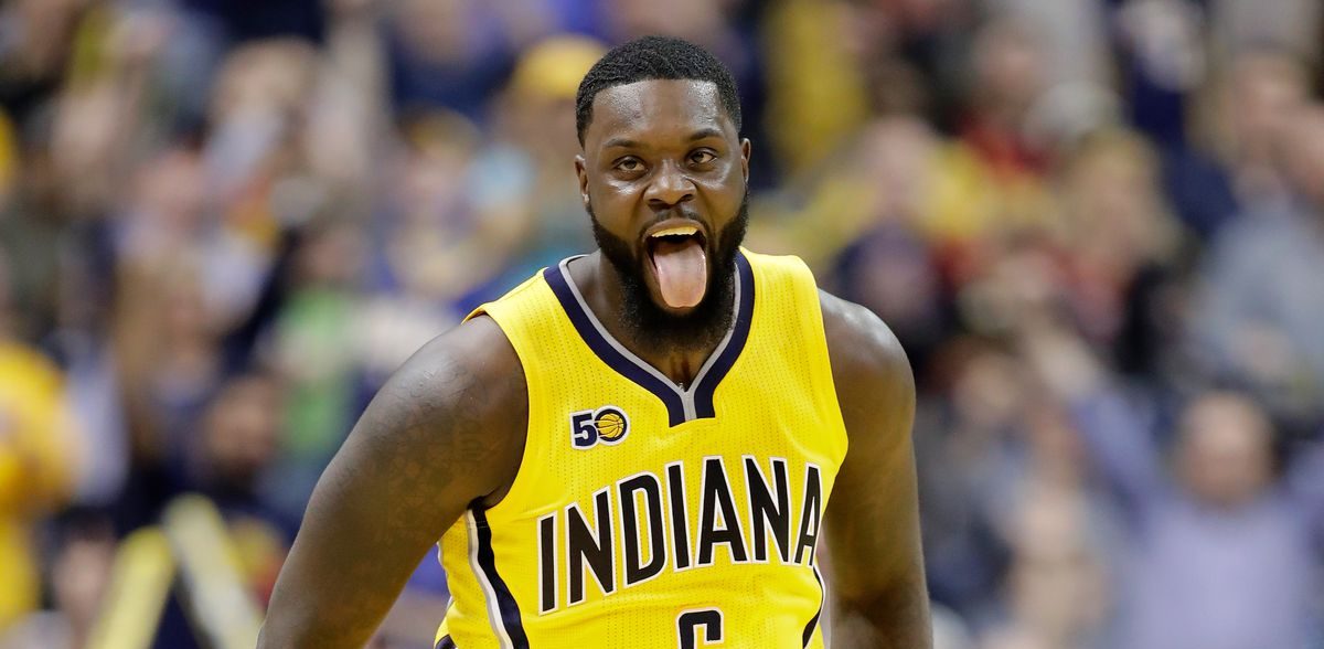 Lance Stephenson tire la langue sous le maillot des Pacers.