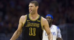 NBA – Brook Lopez qualifie Giannis Antetokounmpo comme étant « le meilleur joueur de l’Est »