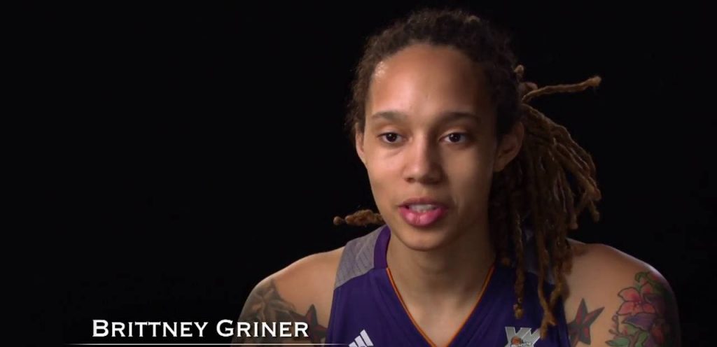 Brittney Griner (Phoenix Mercury) durant une interview.