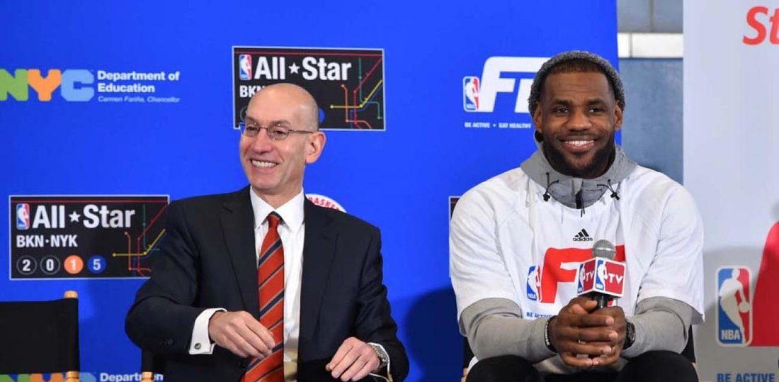 LeBron James et Adam Silver