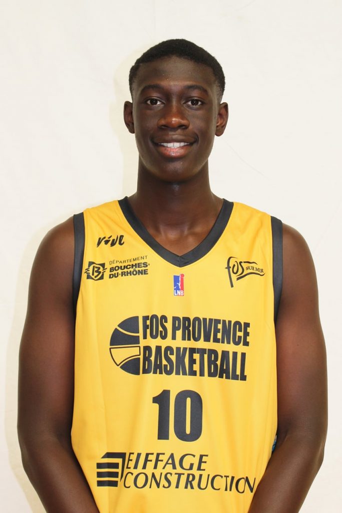 Bodian Massa sous le maillot du Fos Provence Basket