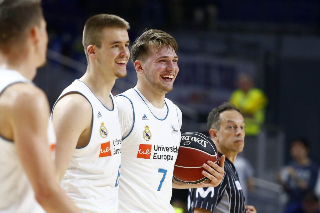 Luka Doncic et Dino Radoncic sous le maillot du Real Madrid