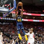 NBA – Quand Donovan Mitchell réagit à ses plus beaux dunks