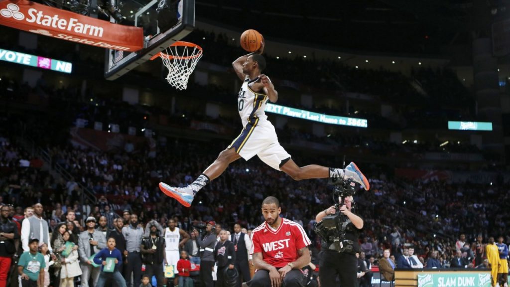 Jeremy Evans en pleine extension, à l'occasion du Slam Dunk Contest