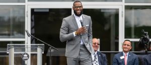 Insolite – Les meilleures réactions sur Twitter suite à l&rsquo;ouverture de l&rsquo;école « I Promise » par LeBron James