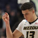 NBA – Insolite : Quand Porter Jr. invite un fan à jouer à 2K pour de l’argent