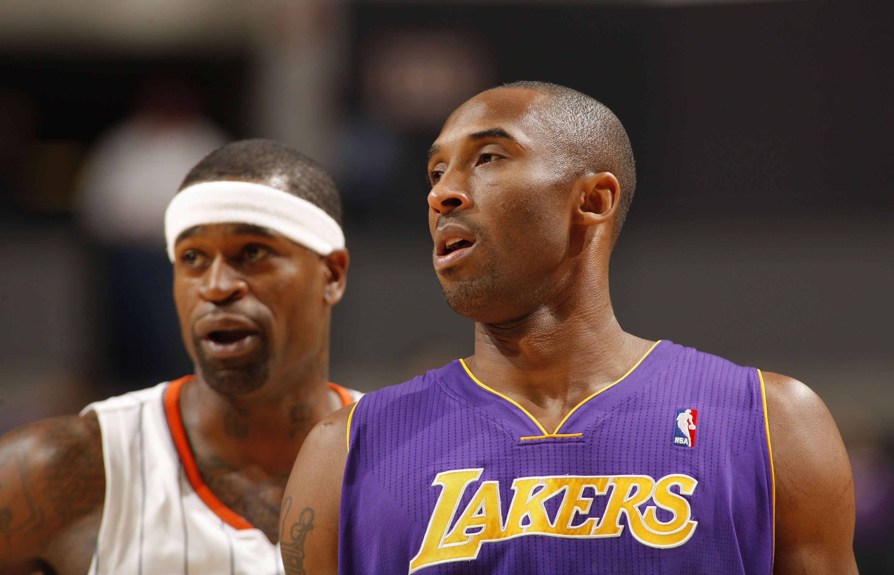 Stephen Jackson face à Kobe Bryant lorqu'ils jouaient en NBA