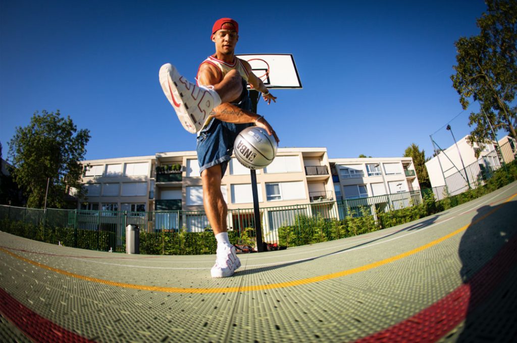 Brisco en show de basket freestyle