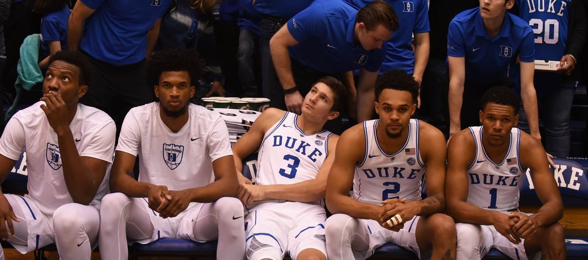 Marvin Bagley et Grayson Allen sur le banc de Duke.