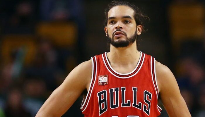 Joakim Noah sous le maillot des Bulls.