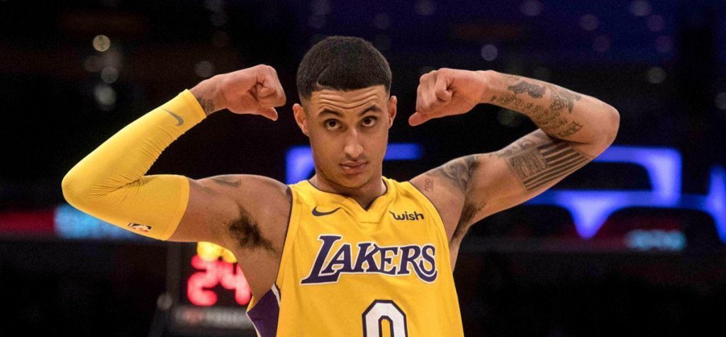 Kyle Kuzma sort les bars sous le maillot des Lakers en NBA