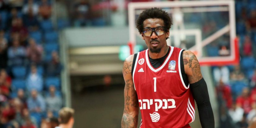 Amar'e Stoudemire sous le maillot de l'Hapoel Jérusalem