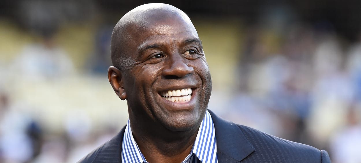 Magic Johnson, souriant.