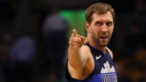 NBA – La standing ovation des Mavs pour Dirk Nowitzki