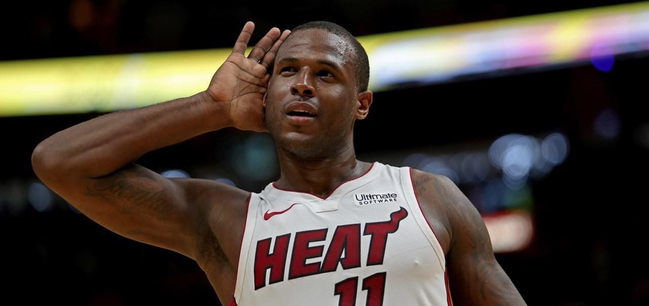 Dion Waiters écoute les fans sous le maillot du Heat de Miami