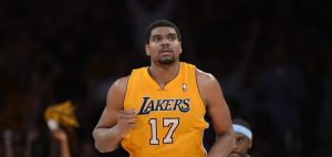 NBA – Andrew Bynum prêt à retenter sa chance dans la Ligue ?
