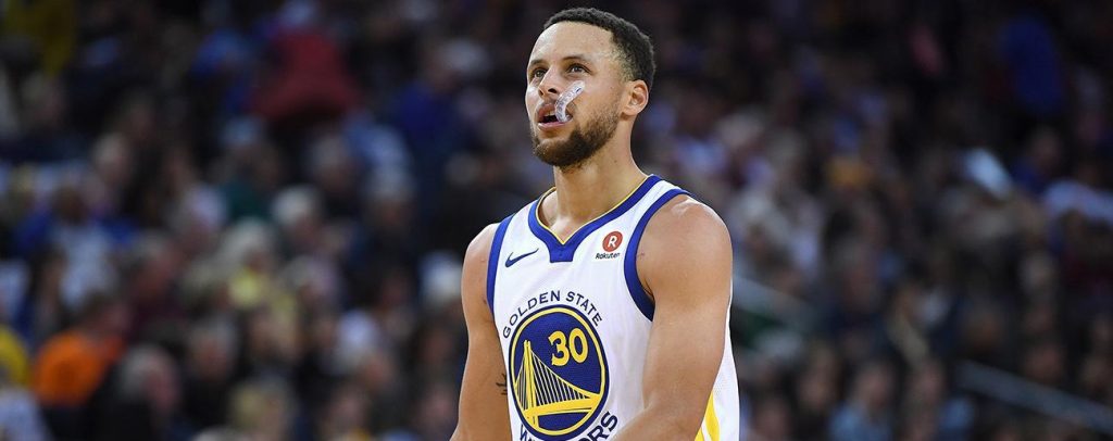 Stephen Curry sous le maillot des Warriors.