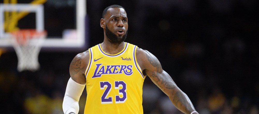 LeBron James sous ses nouvelles couleurs