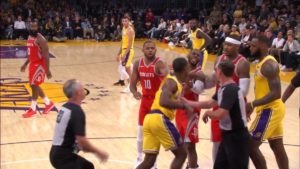 NBA – Énorme bagarre entre les Lakers et les Rockets !