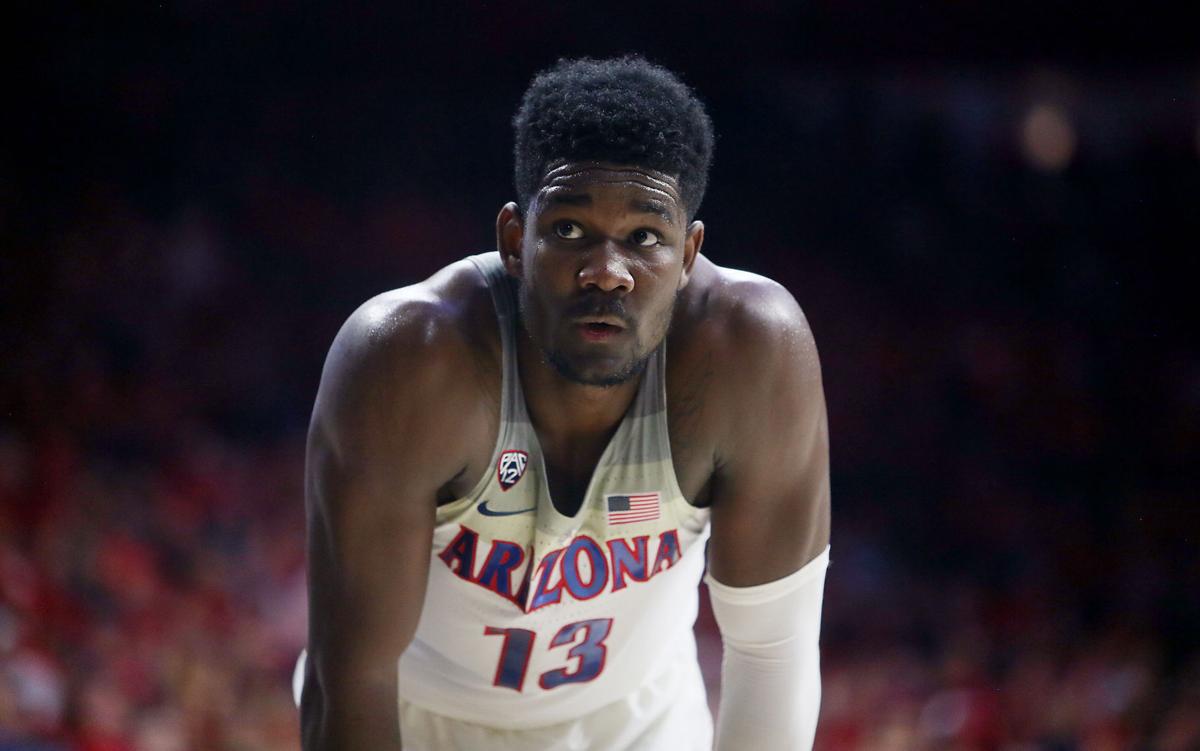 DeAndre Ayton chez les Wildcats en NCAA