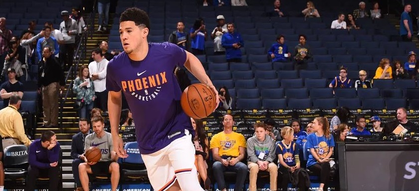 Devin Booker lors de l'entraînement avant match des Suns.