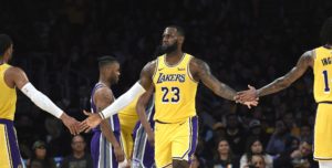 NBA – L&rsquo;insolent buzzer-beater de LeBron James !