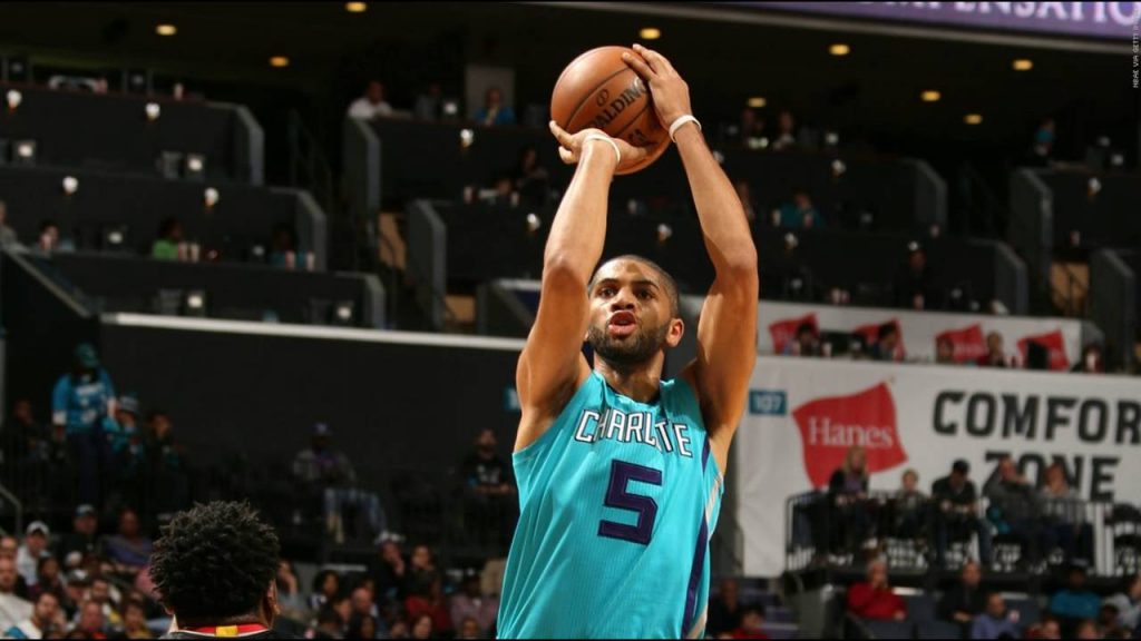 Nicolas Batum sous le maillot des Charlotte Hornets en NBA