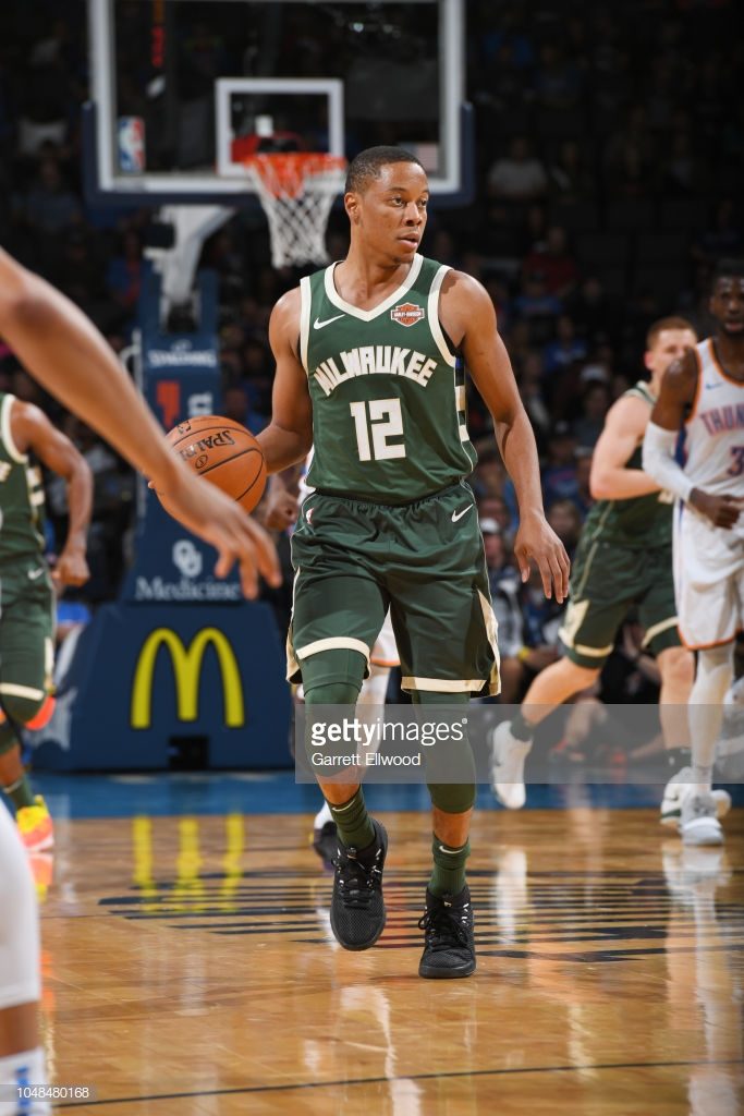 Tim Frazier sous le maillot des Milwaukee Bucks