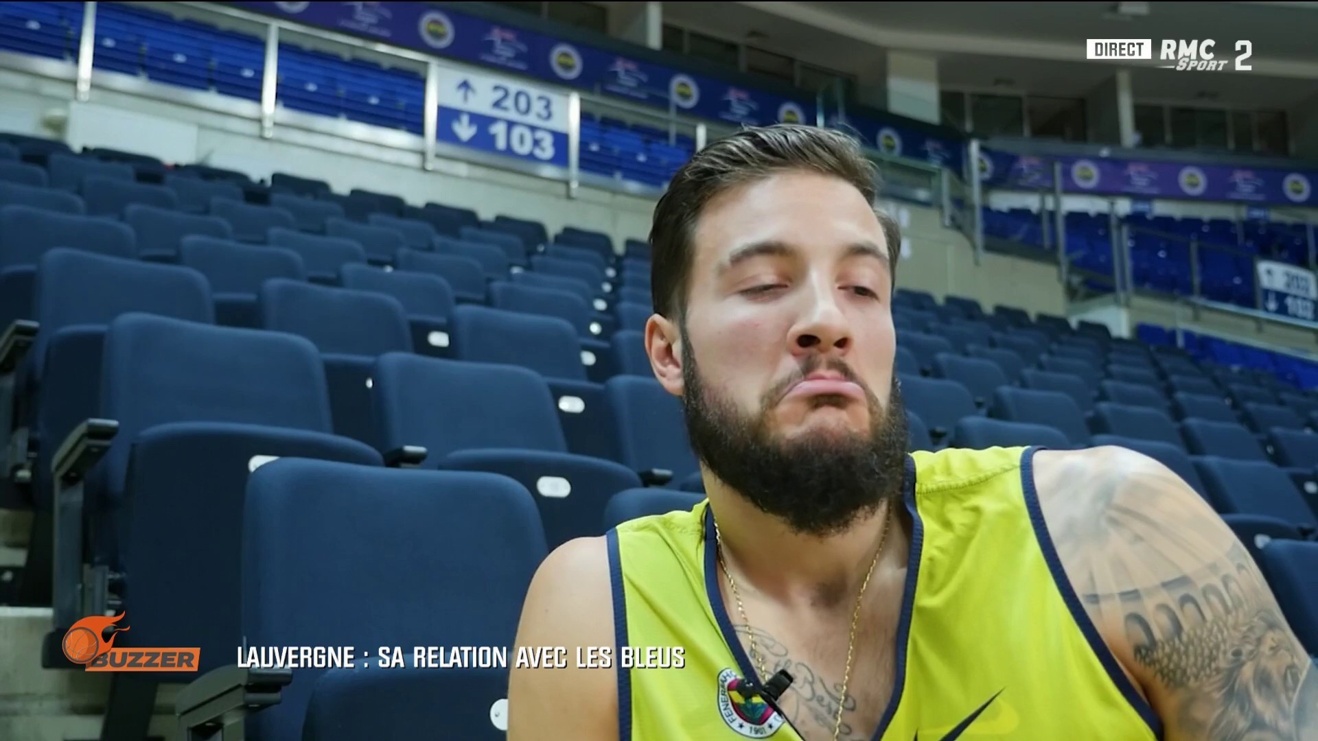 Joffrey Lauvergne arrête l'équipe de France