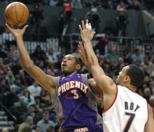 Boris Diaw face à Brandon Roy, sous le maillot des Phoenix Suns