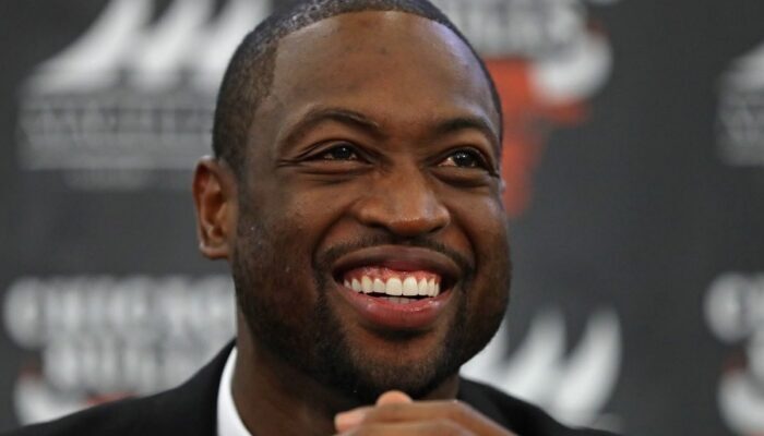 Dwyane Wade est tout sourire à l'annonce de la naissance de sa fille.