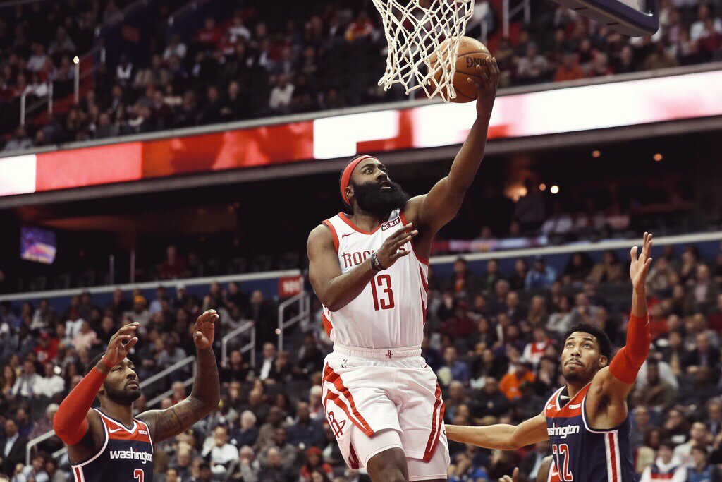 NBA - James Harden sort le bandeau et le match de sa saison !