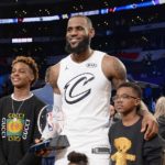 NBA – LeBron James veut pouvoir jouer avec son fils chez les pros
