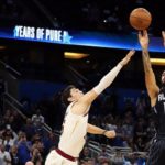 NBA – Top 10 de la nuit : Evan Fournier flingue les Cavs au buzzer !