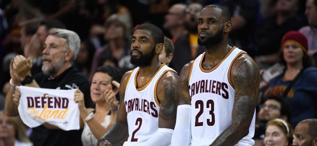 LeBron James a une explication sur les dernières années de disettes des Cavaliers. La cause : le trade de Kyrie Irving