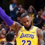 NBA – LeBron James réagit à son retour à Cleveland