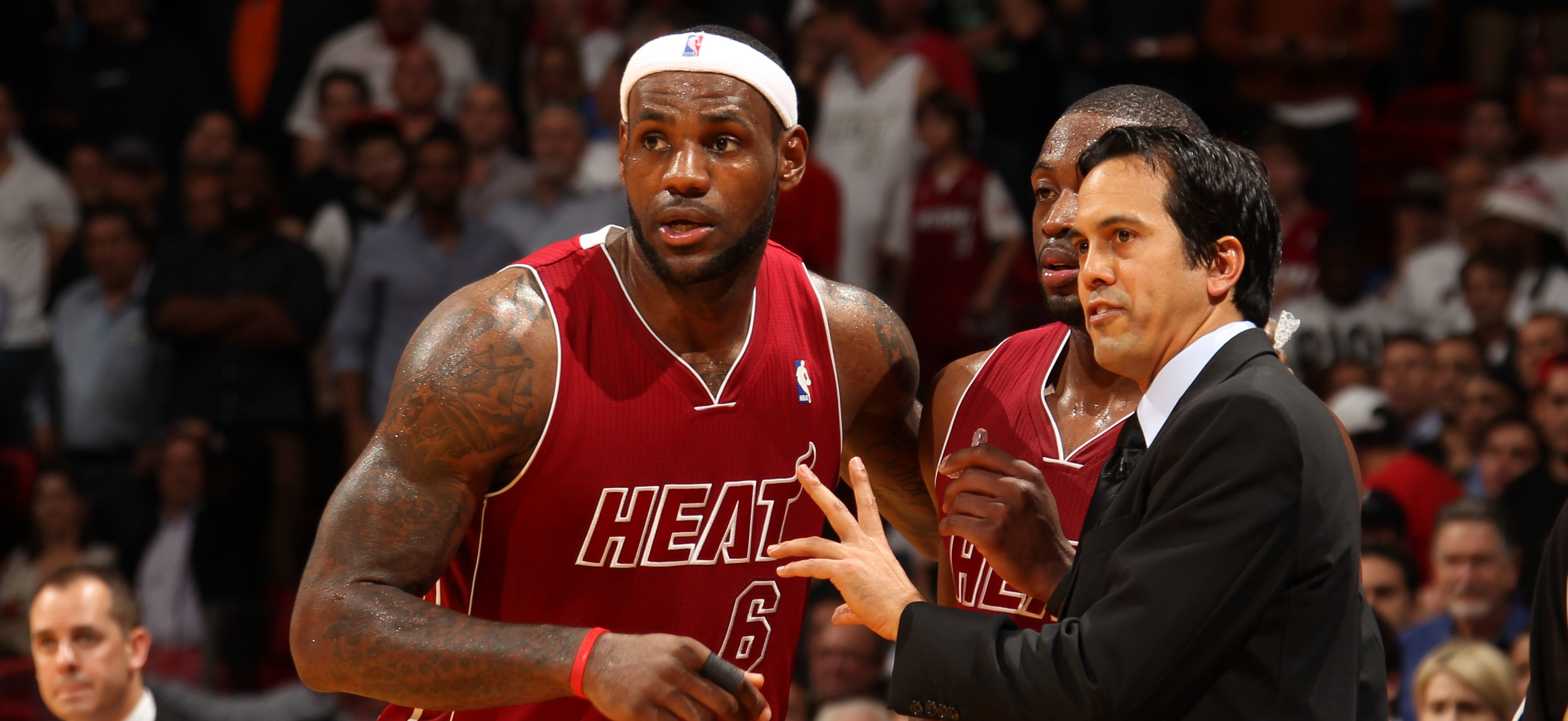 Lorsqu'Erik Spoelstra évoque la carrière d'entraîneur de son confère Dwane Casey, difficile de ne pas faire référence à l'obstacle qu'était LeBron James à l'Est