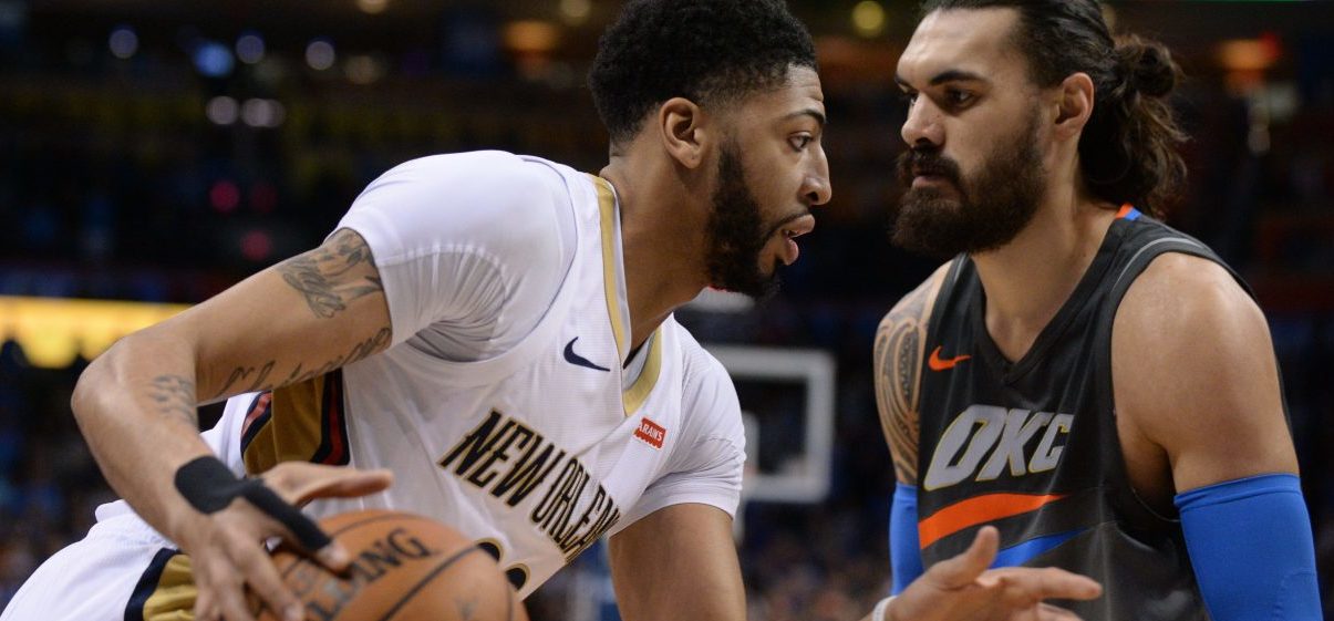 Quand Steven Adams veut déstabiliser Anthony Davis, tous les moyens sont bons.