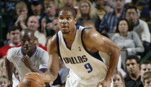 Tariq Abdul-Wahad – Portrait du premier joueur français en NBA